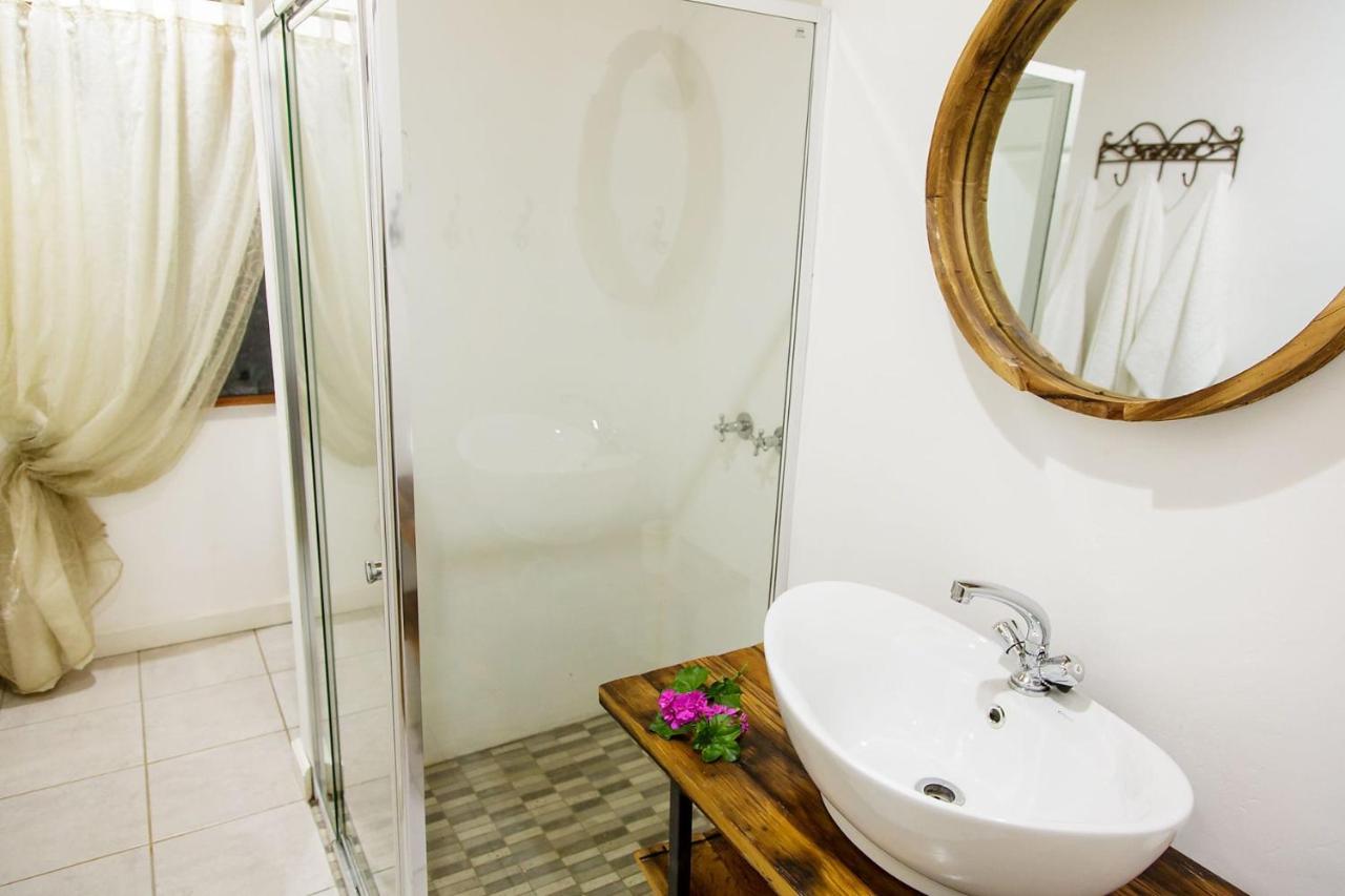 Blue Lily Retreat Bed & Breakfast Matjiesrivier  Luaran gambar